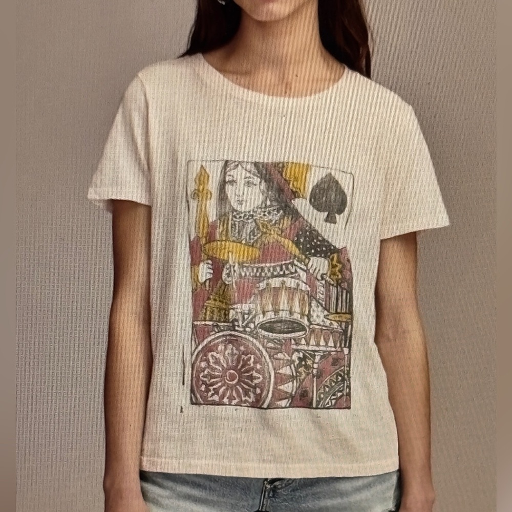 Lucky Brand  Cotton T Queen of ♠️ drumming Design  S